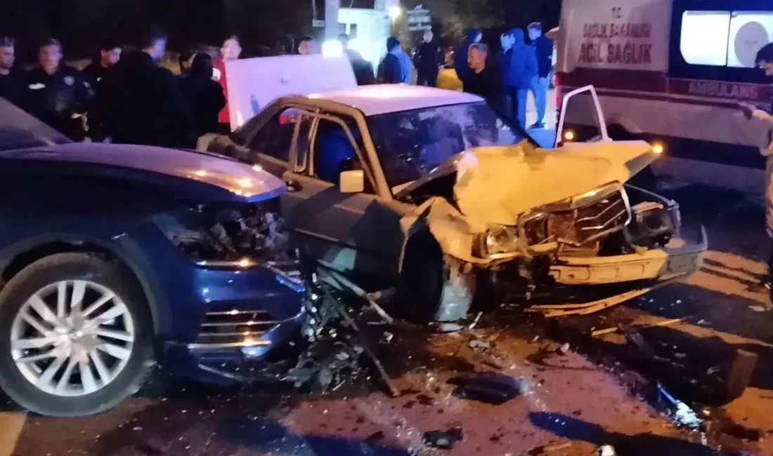 Sakarya’nın Sapanca ilçesinde iki otomobilin çarpışması sonucu meydana gelen ve