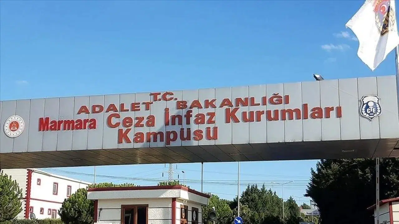 İstanbul Büyükşehir Belediye Başkanı Ekrem İmamoğlu’nun da aralarında yer aldığı