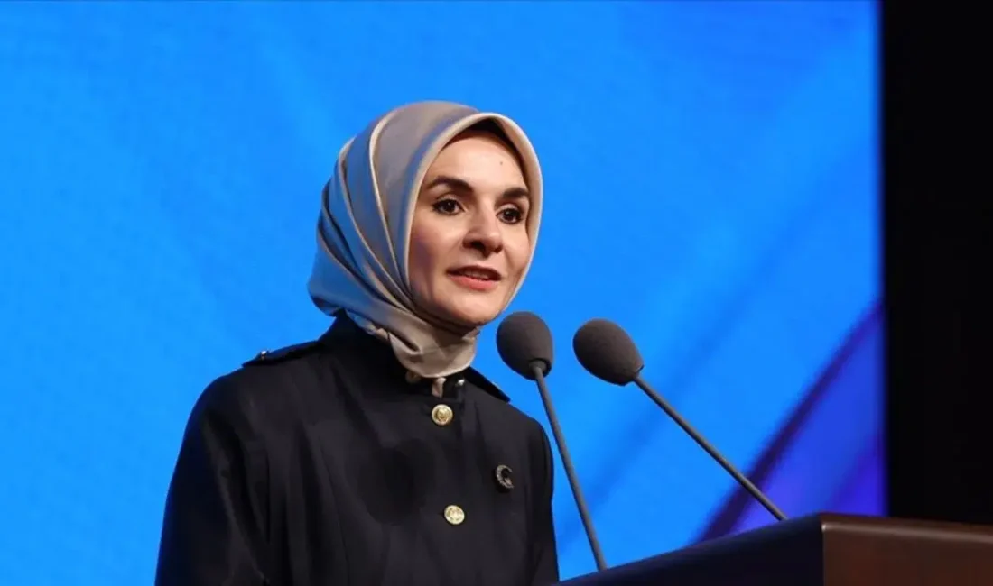 Aile ve Sosyal Hizmetler Bakanı Mahinur Özdemir Göktaş, dijital dünyadaki