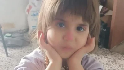 Bitlis’in Hizan ilçesinde akşam saatlerinde evinin önünde oyun oynarken bir