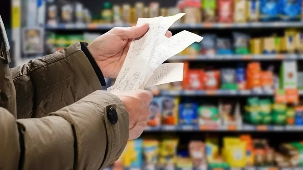 Türkiye İşçi Sendikaları Konfederasyonu (TÜRK-İŞ), Nisan 2026 dönemine ait açlık