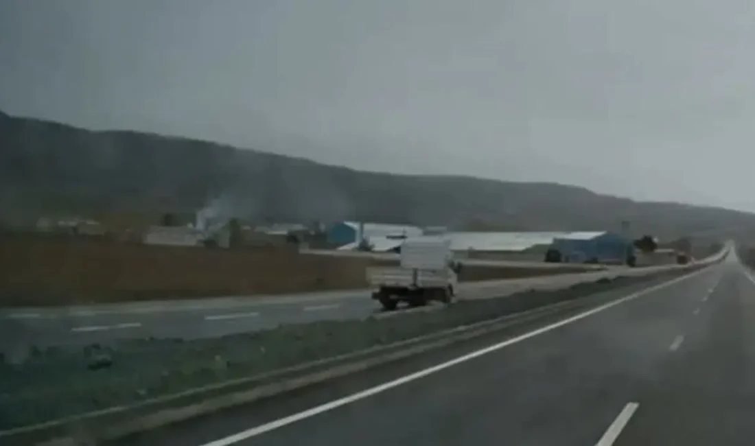 Eskişehir’in Tepebaşı ilçesinde yer alan Sarıcakaya Caddesi üzerinde kuralları hiçe