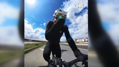 Kayseri’de hafta sonu tatilini bisiklet turuyla değerlendirmek isteyen iki öğretmenin