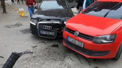 Eskişehir’de meydana gelen ve iki aracın birbirine girdiği trafik kazası,