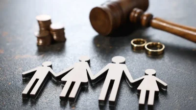 Japonya’da aile yapısını kökten değiştirecek olan Medeni Kanun değişikliği bugün