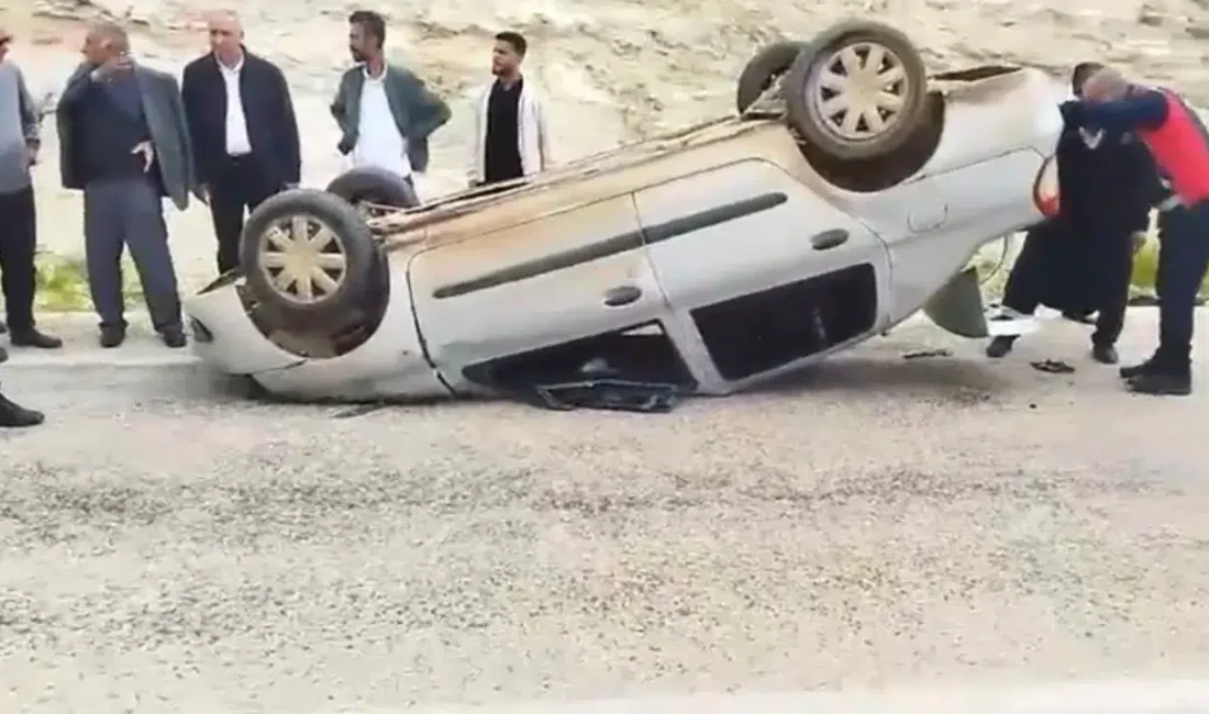 Adıyaman’ın Besni ilçesinde sürücüsünün direksiyon hakimiyetini kaybettiği otomobilin takla atması