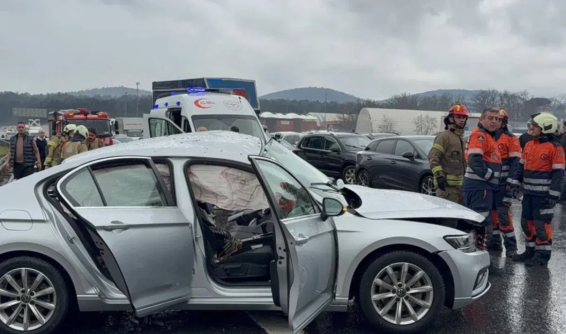 İstanbul Çekmeköy’de iki otomobilin kafa kafaya çarpıştığı feci kazada can