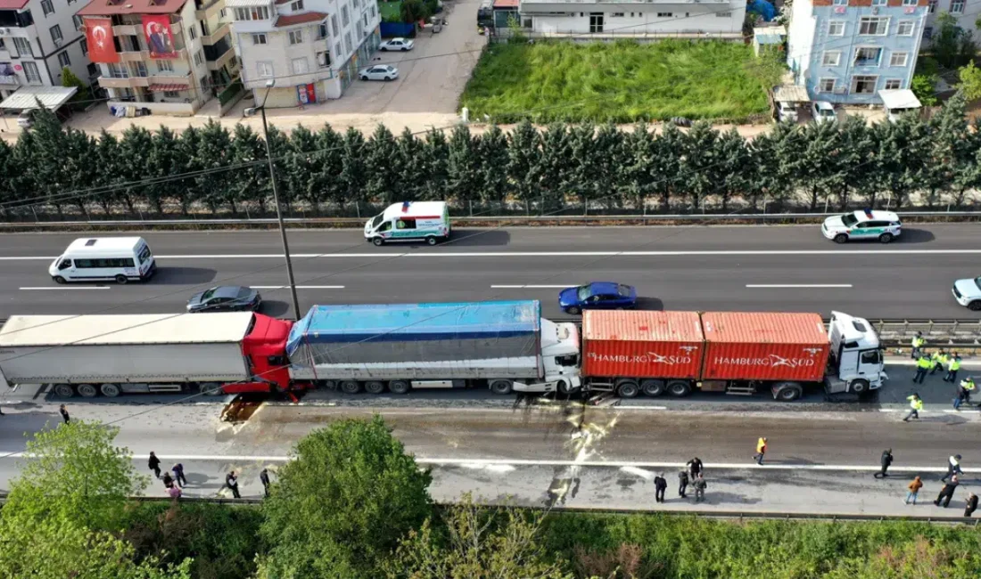 Anadolu Otoyolu’nun Kocaeli kesiminde 6 tırın karıştığı zincirleme trafik kazası