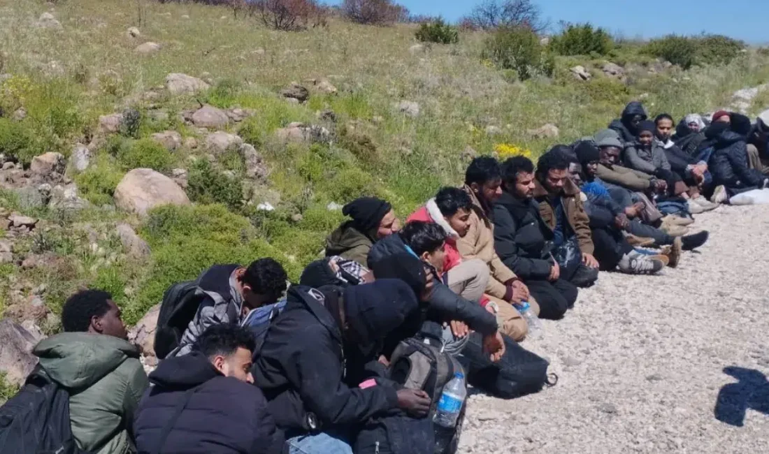 İzmir’in Çeşme ilçesinde jandarma ekiplerinin titiz takibi sonucu gerçekleştirilen operasyonda,