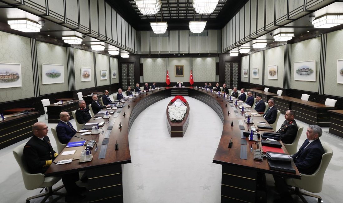 Cumhurbaşkanı Recep Tayyip Erdoğan liderliğinde gerçekleştirilen Milli Güvenlik Kurulu toplantısının