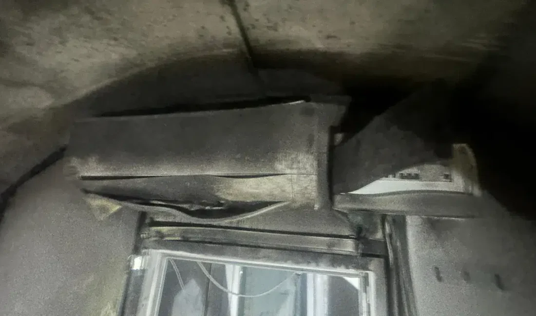 Hatay’ın İskenderun ilçesinde bulunan Sakarya Konteyner Kent’te çıkan yangın büyük