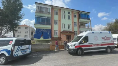 Karaman’da ailesinin bir anlık dalgınlığından faydalanarak pencereye çıkan 3 yaşındaki