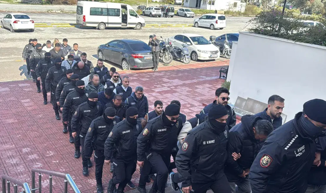 Muğla’nın Bodrum ilçesi açıklarında umuda yolculuğa çıkan düzensiz göçmenleri taşıyan