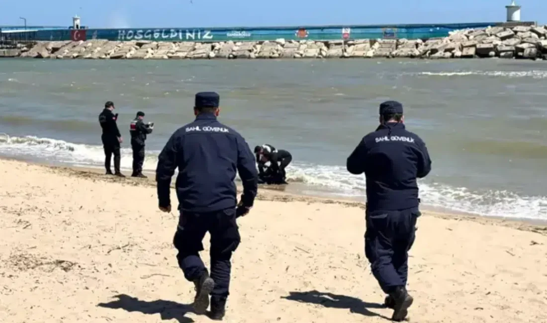 Arnavutköy Karaburun Sahili’nde sabahın erken saatlerinde kıyı şeridinde bulunan erkek
