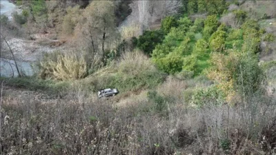Kütahya’nın Tavşanlı ilçesinde hastane otoparkında unutulan küçük bir ihmal az