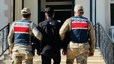 Şanlıurfa’nın Karaköprü ilçesinde jandarma ekiplerinin gerçekleştirdiği titiz operasyon sonucunda, dolandırıcılık