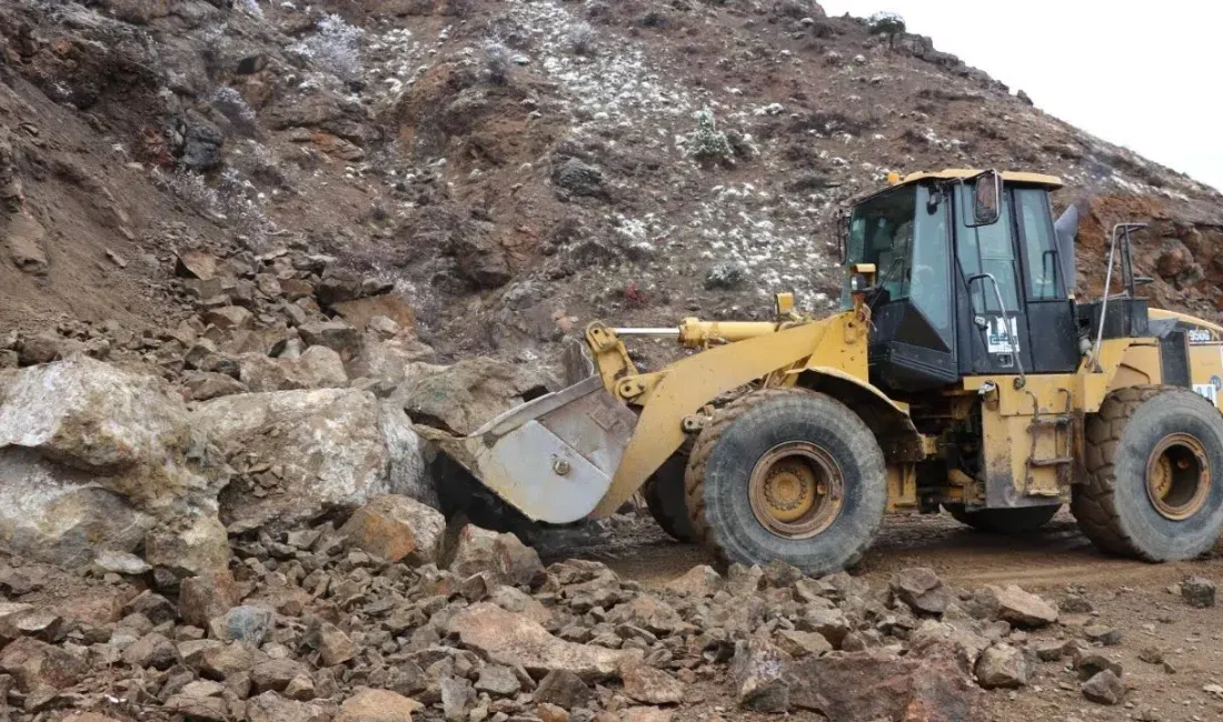 Erzurum’un Oltu ilçesinde etkili olan yoğun kar ve yağışların ardından