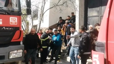 Tokat’ın Niksar ilçesinde iki katlı bir evde başlayan alevler büyük