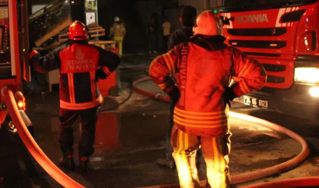 İstanbul Ümraniye’de bir iş yerinde aniden yükselen alevler bölgede büyük
