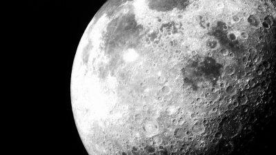 Çinli bilim insanları Ay’dan getirilen numunelerde daha önce hiç rastlanmamış