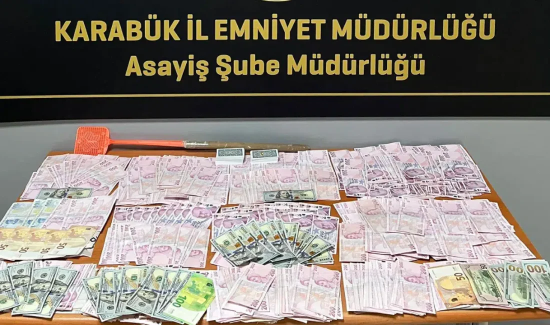 Karabük’te emniyet güçlerinin bir adrese düzenlediği eş zamanlı kumar operasyonunda
