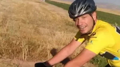 Ankara’da bisikletiyle antrenman yaptığı sırada bir aracın çarpması sonucu yaşamını