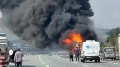 Kuzey Marmara Otoyolu’nun Çatalca mevkisinde seyir halindeki bir tırda çıkan