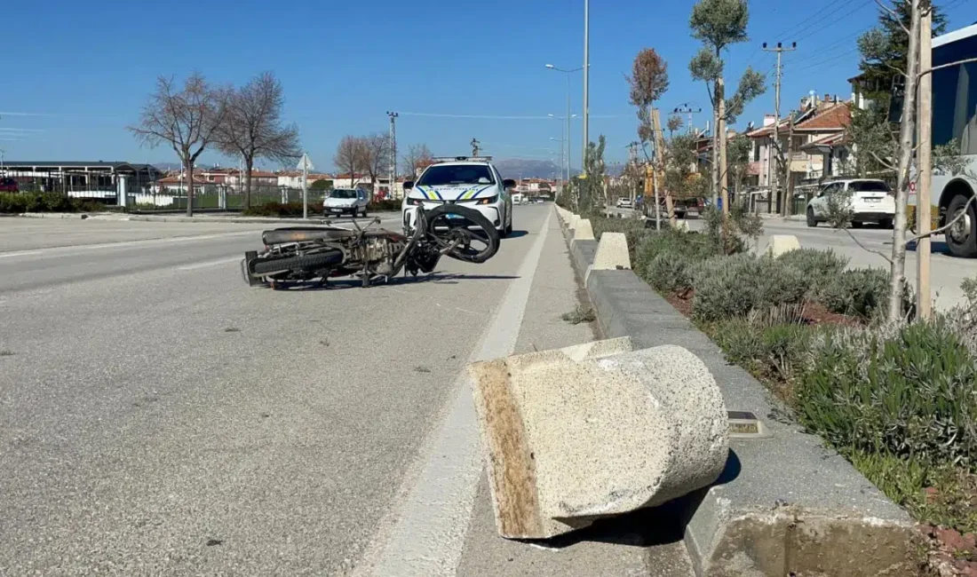 Karaman’da meydana gelen trafik kazasında otomobil ile motosikletin çarpışması sonucu