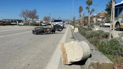 Karaman’da meydana gelen trafik kazasında otomobil ile motosikletin çarpışması sonucu