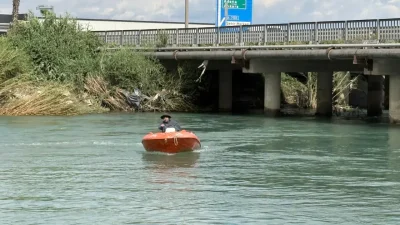 Mersin’in Tarsus ilçesinde serinlemek için girdiği Tarsus Şelalesi’nde akıntıya kapılarak