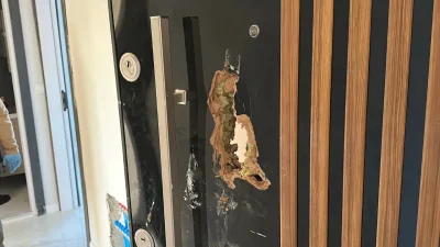 Burdur’da kimliği belirsiz şahıslar inşaat halindeki bir apartmana girerek dairelerde