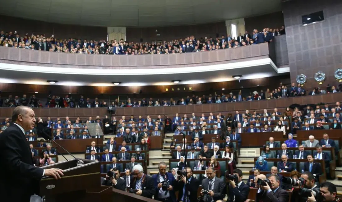 AK Parti’nin bugün gerçekleştirilecek grup toplantısında siyaset kulislerini hareketlendiren önemli