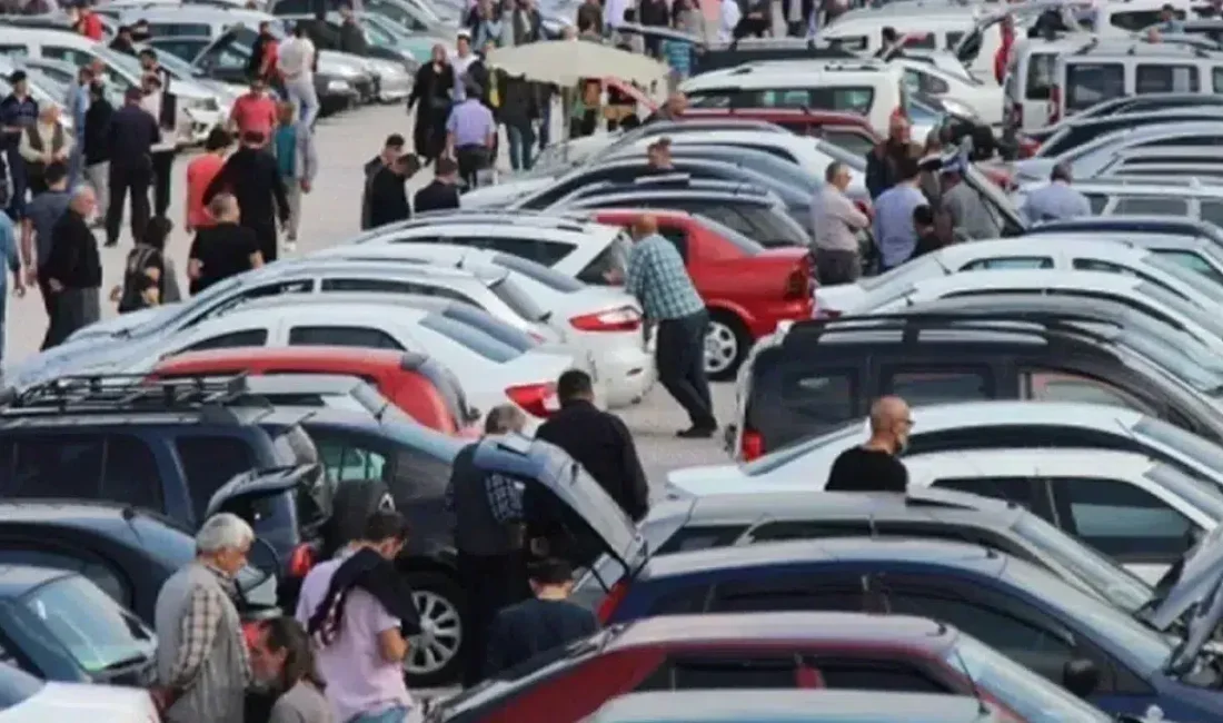 İkinci el otomobil piyasasında araç sahibi olma hayali kuran vatandaşlar