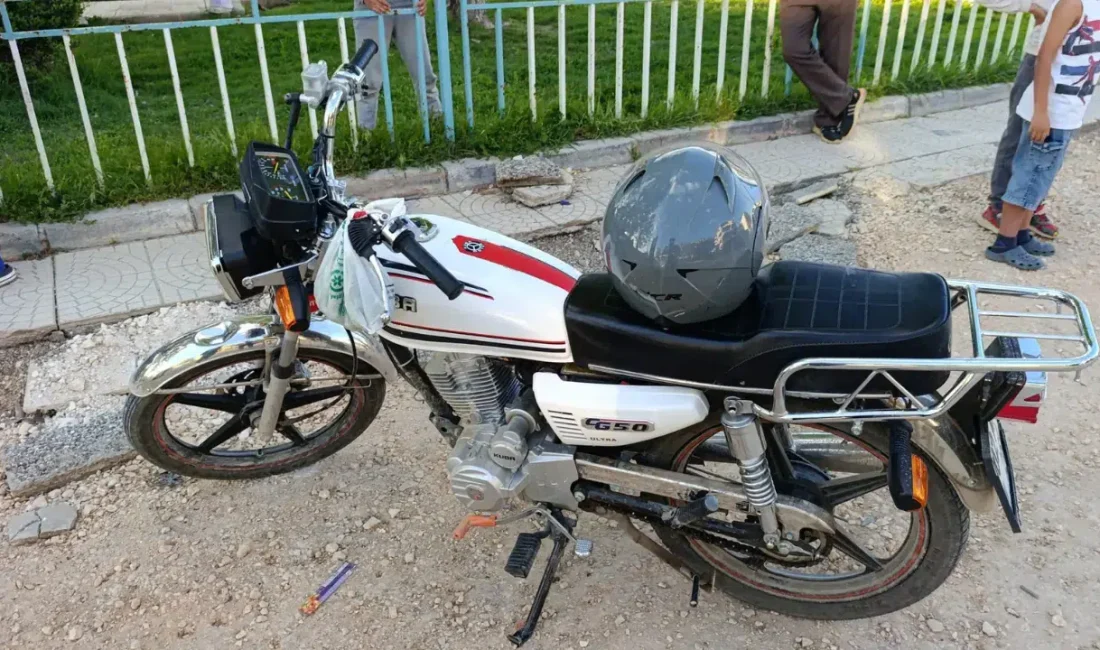 Adıyaman’da seyir halindeki bir motosiklet ile bisikletin çarpışması sonucu ortalık