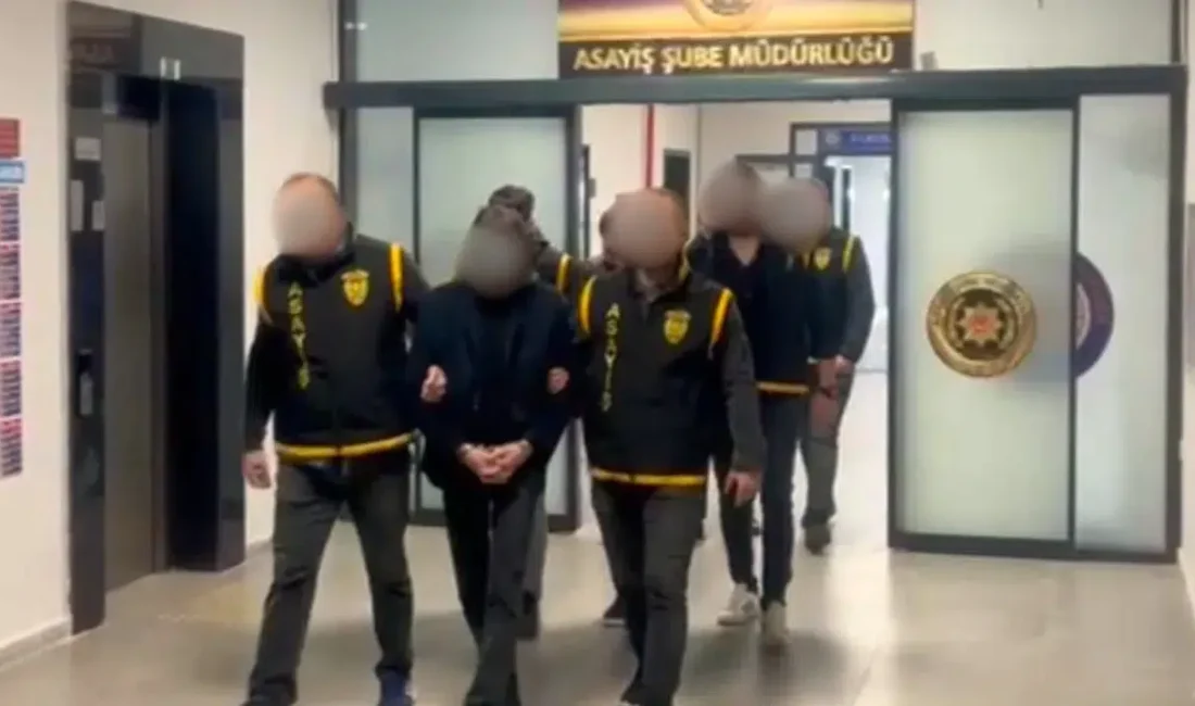 Yalova’da üç farklı kuyumcuyu hedef alarak piyasaya sahte altın sürmeye