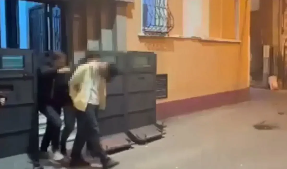 İstanbul’un en kalabalık noktalarından biri olan Beyoğlu’nda güpe gündüz yaşanan