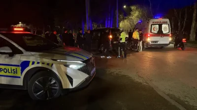 Erzurum’da hafif ticari araç ile motosikletin çarpıştığı feci kaza sonrasında