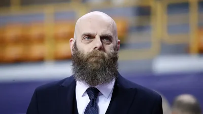 Türkiye Sigorta Basketbol Süper Ligi ekiplerinden TOFAŞ, başantrenörlük koltuğuna İtalyan