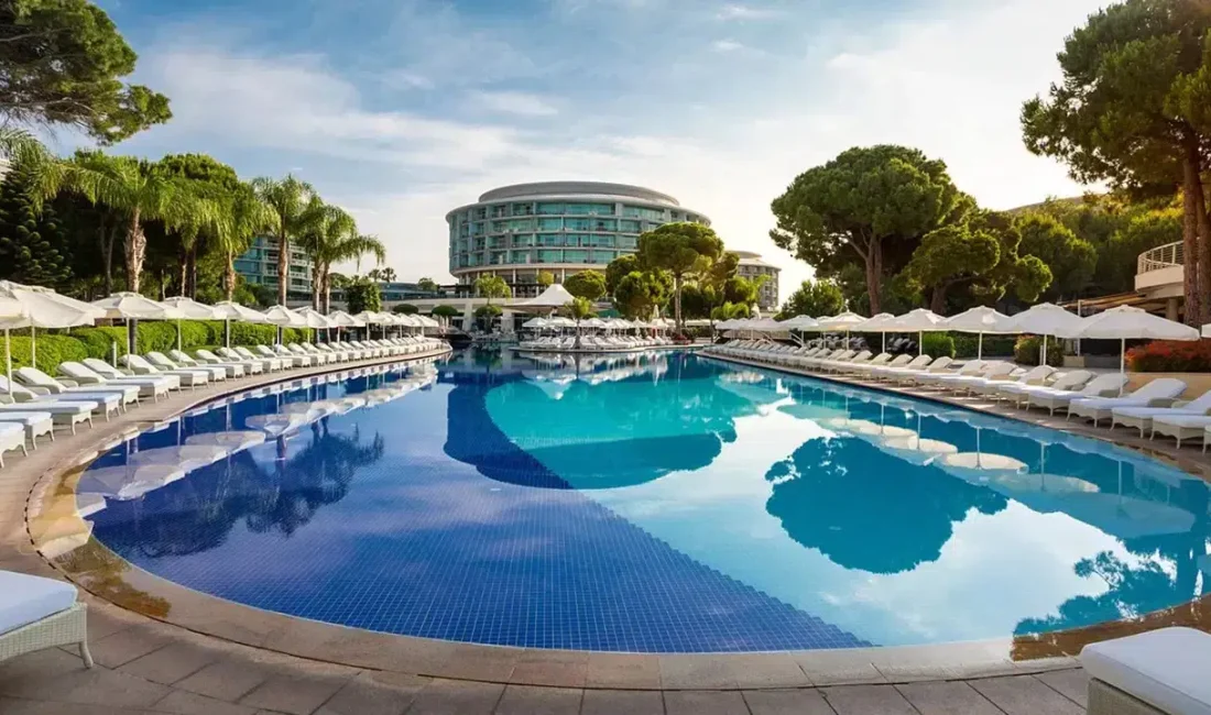 Kurban Bayramı tatilinin uzatılmasıyla birlikte turizm sektöründe hareketlilik artarken, otel