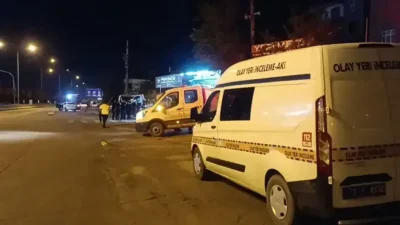 Kırıkkale’de kontrolden çıkan otomobilin park halindeki bir araca ve trafik