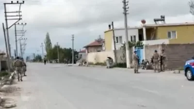 Niğde’de aralarında geçmişe dayalı husumet bulunan iki aile arasında çıkan