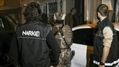 İstanbul’da zehir tacirlerine yönelik yürütülen dev operasyonda tonlarca uyuşturucu madde