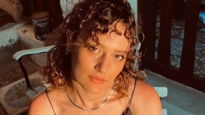 Ünlü oyuncu Bülent Şakrak ile yaşadığı ilişkiyle magazin gündemine bomba