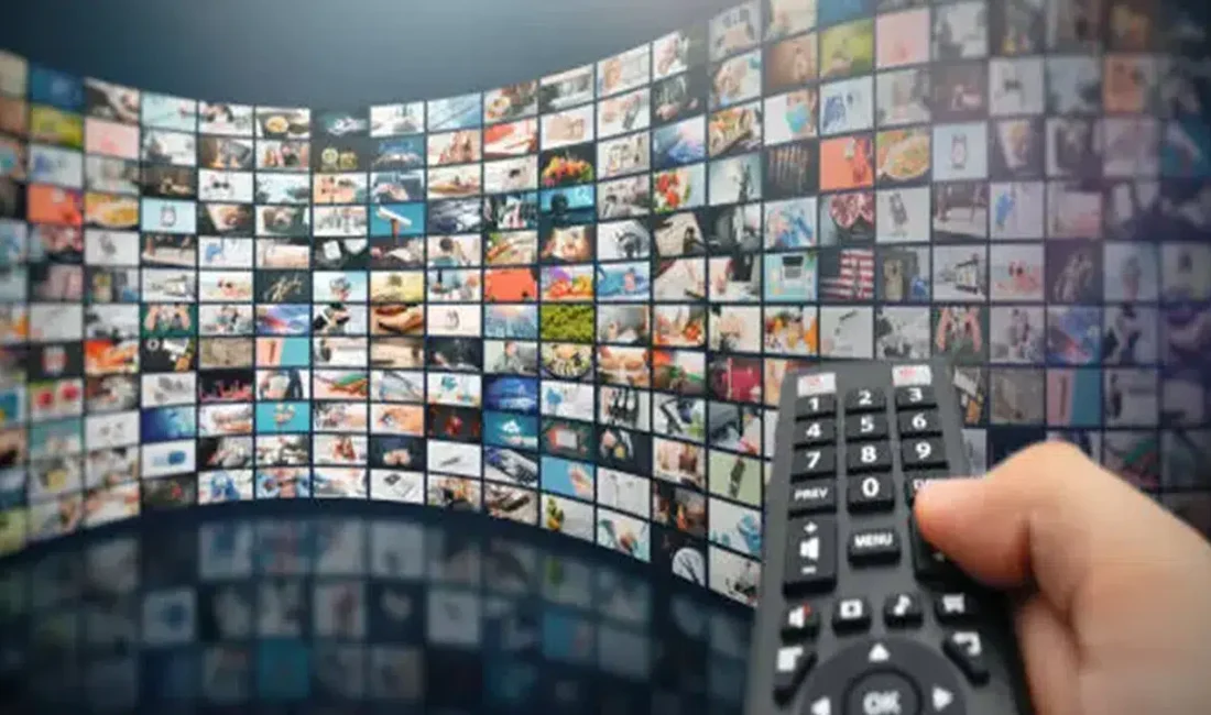 Ramazan Bayramı tatilinin başlamasıyla birlikte televizyon ekranlarında büyük bir hareketlilik