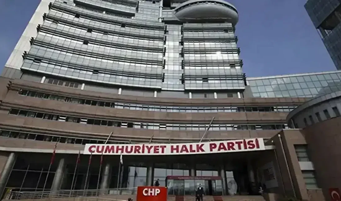 Cumhuriyet Halk Partisi bünyesinde gerçekleştirilen son görev değişiklikleri siyaset gündemine