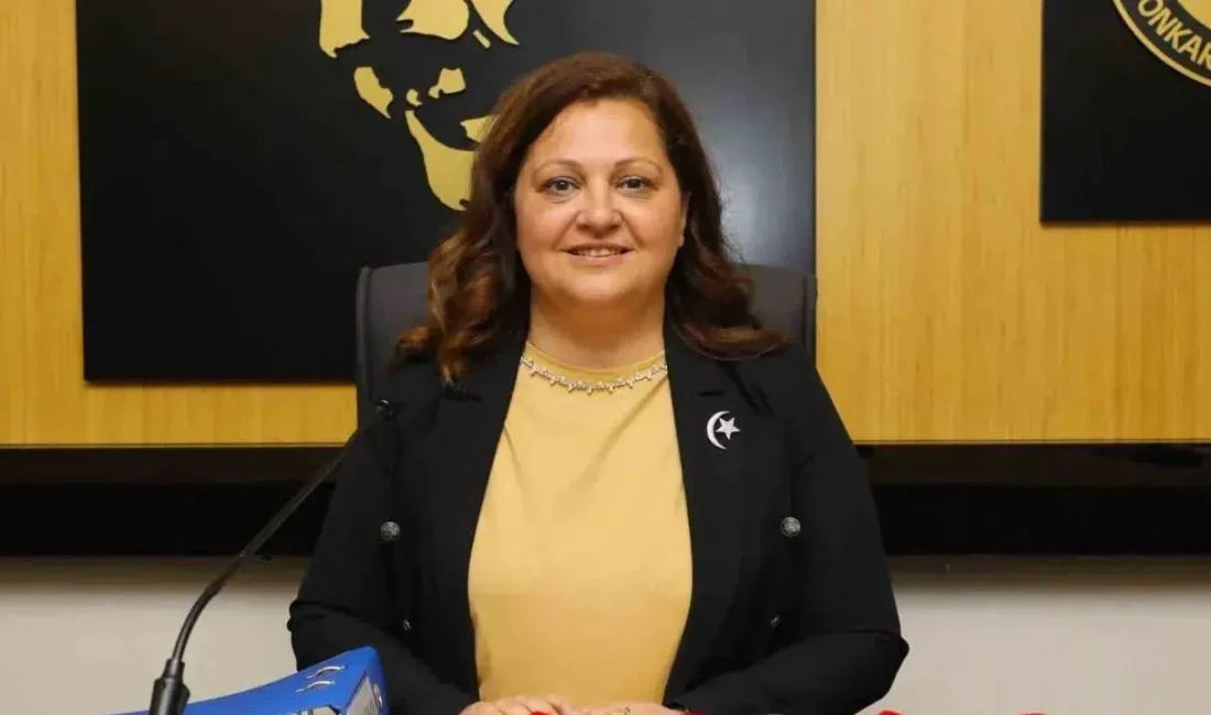 Afyonkarahisar siyasetinde taşlar yerinden oynadı ve Belediye Başkanı Burcu Köksal