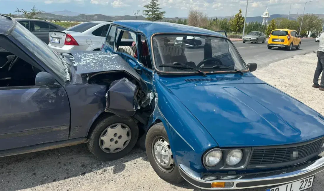 Nevşehir’de iki otomobilin çarpışması sonucu meydana gelen ve 4 kişinin