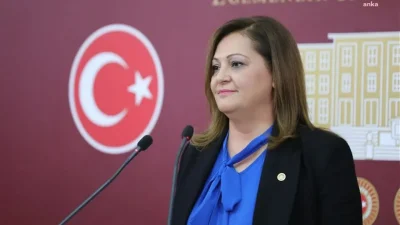 Afyonkarahisar Belediye Başkanı Burcu Köksal son günlerde hem siyasi hamleleri