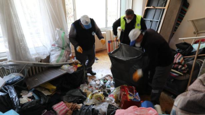 Eskişehir’in göbeğinde yükselen ağır kokular mahalleliyi sokağa döktü. Odunpazarı ilçesinde