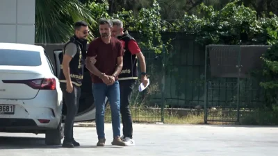 Antalya’da boşandığı eşi Hanım Biçer’i eşarp ve yastıkla boğarak öldüren